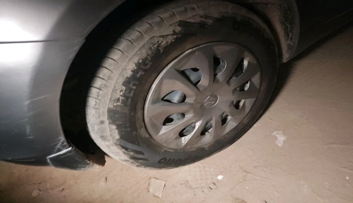 2016 Maruti Swift VXI, Petrol, Manual, 1,14,547 km, tyre