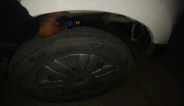 2018 Maruti Alto 800 VXI, Petrol, Manual, 1,21,120 km, tyre