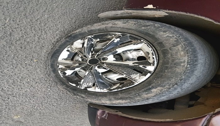 2013 Tata Indigo ECS GLX, Petrol, Manual, 52,524 km, tyre