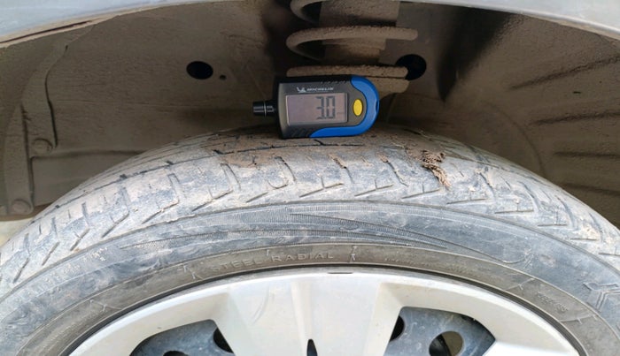 2015 Maruti Wagon R 1.0 VXI, Petrol, Manual, 90,838 km, tyre