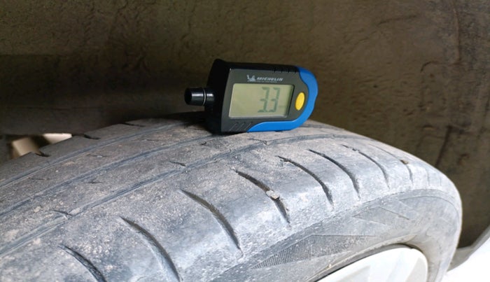 2015 Maruti Wagon R 1.0 VXI, Petrol, Manual, 90,838 km, tyre