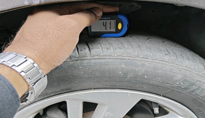 2016 Honda Jazz 1.2L I-VTEC V, Petrol, Manual, 62,297 km, tyre