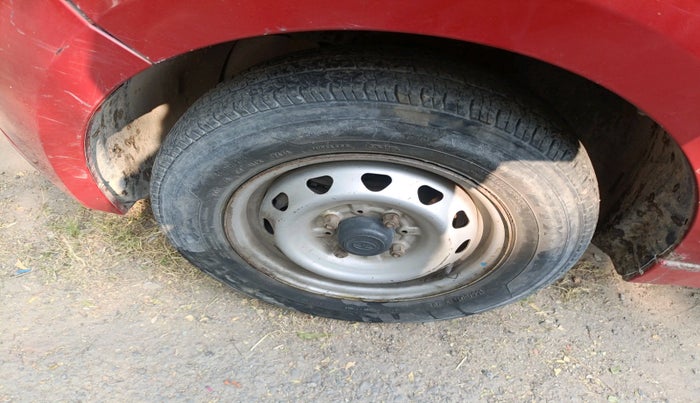 2016 Tata Tiago XE PETROL, Petrol, Manual, 1,28,967 km, tyre