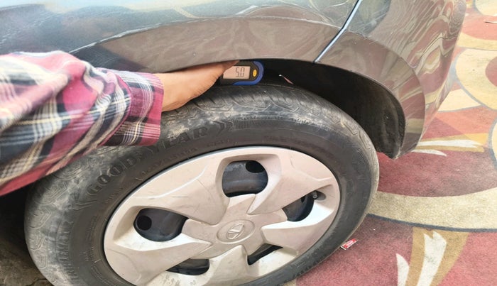 2022 Tata TIGOR XZ CNG, Petrol, Manual, 42,921 km, tyre