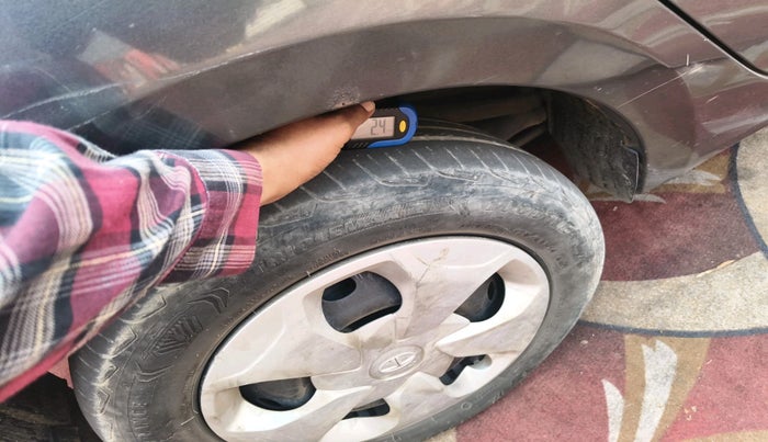 2022 Tata TIGOR XZ CNG, Petrol, Manual, 42,921 km, tyre