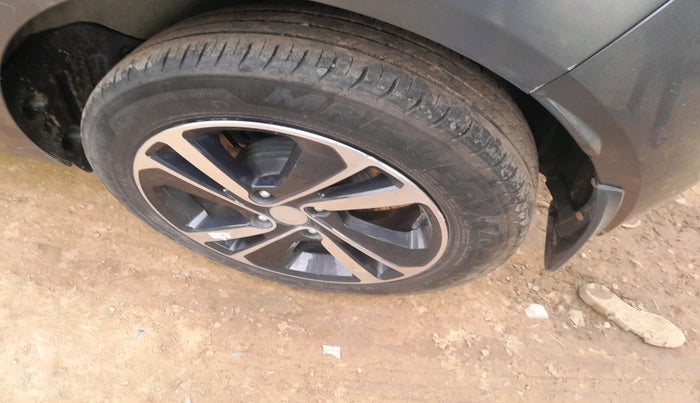 2023 Tata ALTROZ XZ + SUNROOF, Petrol, Manual, 7,482 km, tyre