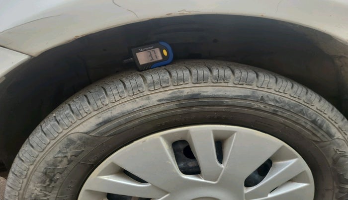 2012 Maruti Swift VDI, Diesel, Manual, 1,36,717 km, tyre