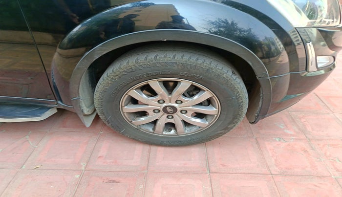 2019 Mahindra XUV500 W9, Diesel, Manual, 1,01,156 km, tyre