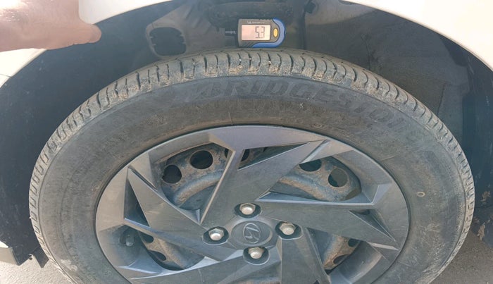 2022 Hyundai NEW I20 MAGNA 1.2 MT, Petrol, Manual, 23,826 km, tyre