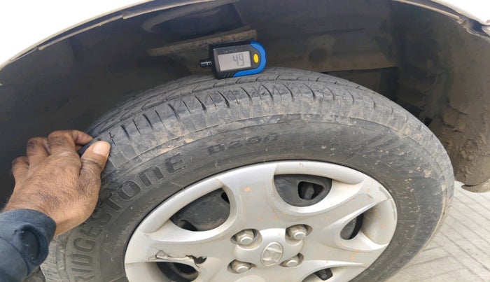 2010 Hyundai Accent GLE, Petrol, Manual, 1,06,723 km, tyre