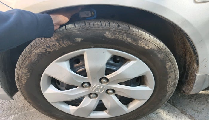 2015 Honda Mobilio 1.5L I-VTEC S, Petrol, Manual, 60,926 km, tyre