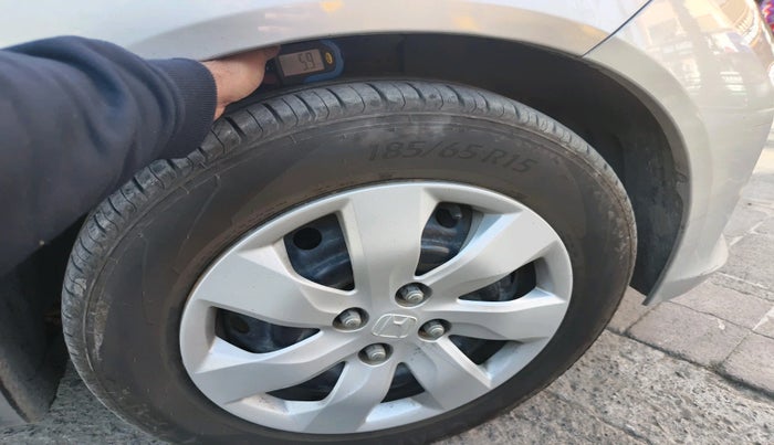 2015 Honda Mobilio 1.5L I-VTEC S, Petrol, Manual, 60,926 km, tyre