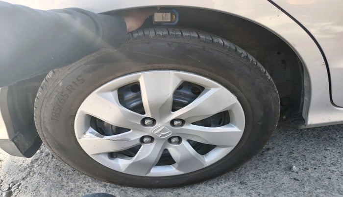 2015 Honda Mobilio 1.5L I-VTEC S, Petrol, Manual, 60,926 km, tyre