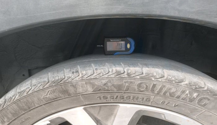 2018 Honda WR-V 1.2L I-VTEC VX MT, Petrol, Manual, 1,52,000 km, tyre