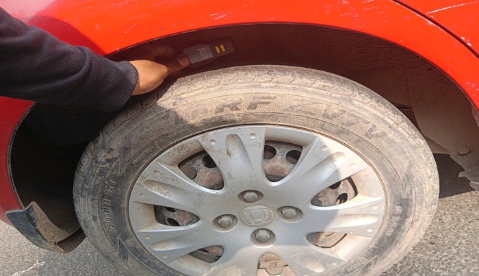 2013 Honda Brio S MT, Petrol, Manual, 62,579 km, tyre