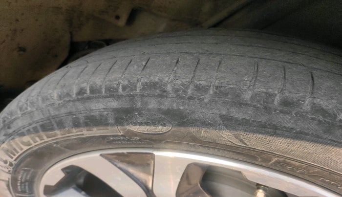 2017 Honda WR-V 1.5L I-DTEC VX MT, Diesel, Manual, 1,08,690 km, tyre