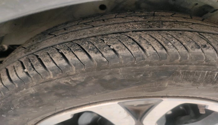 2017 Honda WR-V 1.5L I-DTEC VX MT, Diesel, Manual, 1,08,690 km, tyre