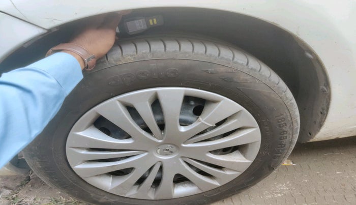 2013 Maruti Ertiga VDI, Diesel, Manual, 99,663 km, tyre