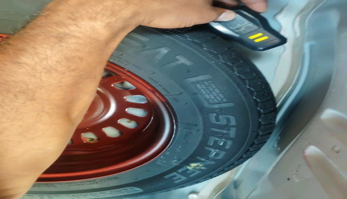 2022 Renault Kiger RXZ TURBO CVT, Petrol, Automatic, 35,941 km, tyre