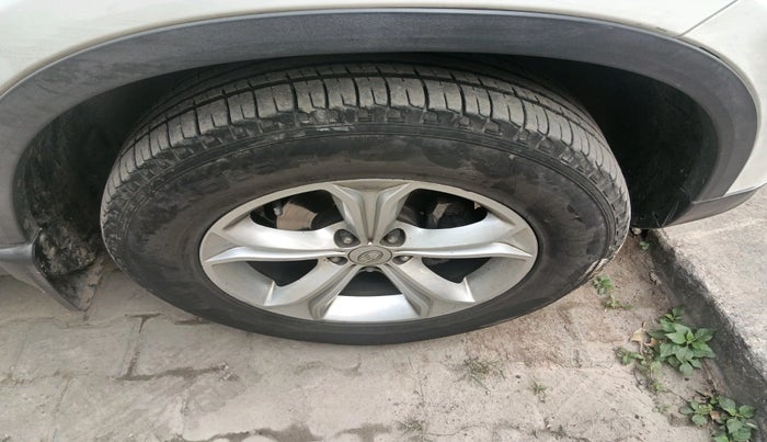 2020 Tata Harrier XT 2.0L KRYOTEC, Diesel, Manual, 1,39,079 km, tyre