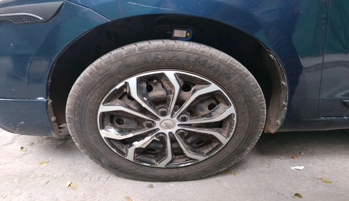 2018 Maruti Ertiga VXI CNG, Petrol, Manual, 2,09,505 km, tyre