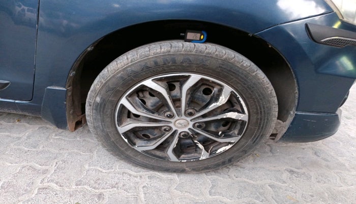 2018 Maruti Ertiga VXI CNG, Petrol, Manual, 2,09,505 km, tyre