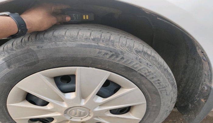 2010 Maruti SX4 VXI, Petrol, Manual, 31,207 km, tyre