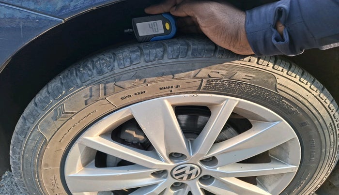 2015 Volkswagen Polo HIGHLINE1.2L, Petrol, Manual, 80,846 km, tyre