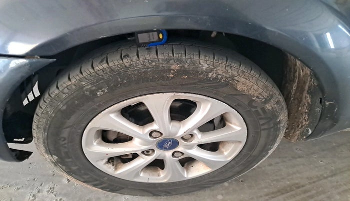 2013 Ford Classic 1.4 TITANIUM DIESEL, Diesel, Manual, 1,83,238 km, tyre