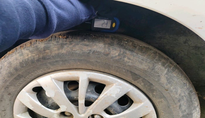 2013 Hyundai i10 MAGNA 1.1, Petrol, Manual, 90,596 km, tyre