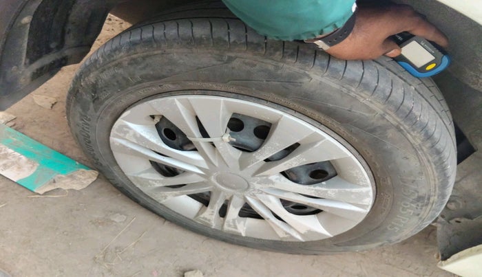 2011 Honda City 1.5L I-VTEC E MT, CNG, Manual, 1,14,815 km, tyre