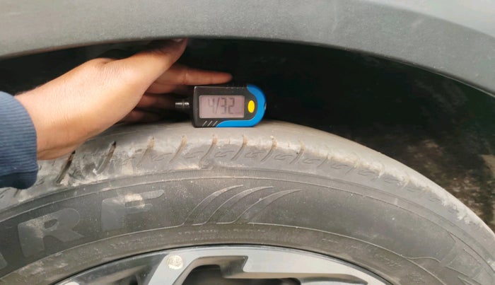 2022 KIA CARENS LUXURY PLUS 1.5 DIESEL AT 6 STR, Diesel, Automatic, 62,974 km, tyre