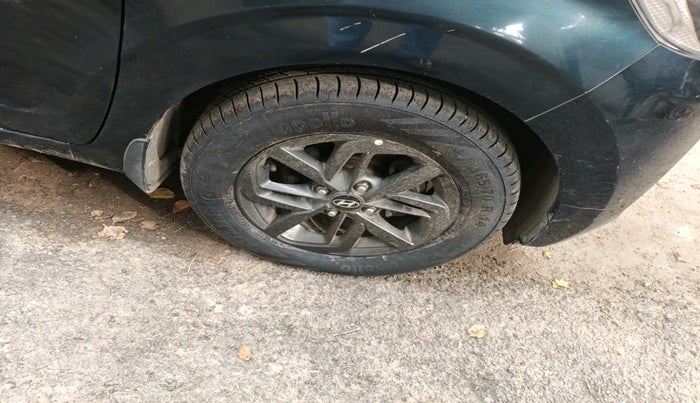 2020 Hyundai GRAND I10 NIOS SPORTZ AMT 1.2 KAPPA VTVT, Petrol, Automatic, 36,795 km, tyre