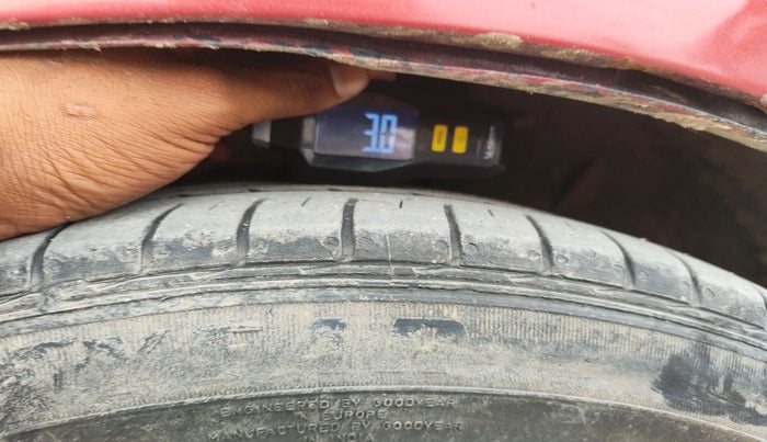 2011 Honda City 1.5L I-VTEC S MT, Petrol, Manual, 66,893 km, tyre