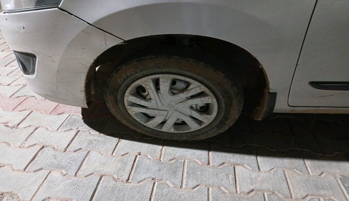 2017 Maruti Wagon R 1.0 LXI CNG, Petrol, Manual, 85,715 km, tyre