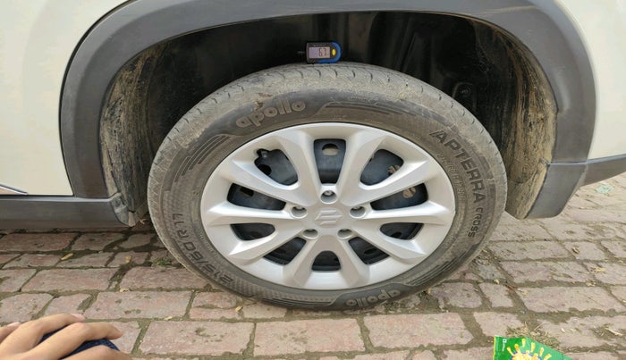 2024 Maruti Grand Vitara SIGMA SMART HYBRID, Petrol, Manual, 17,144 km, tyre