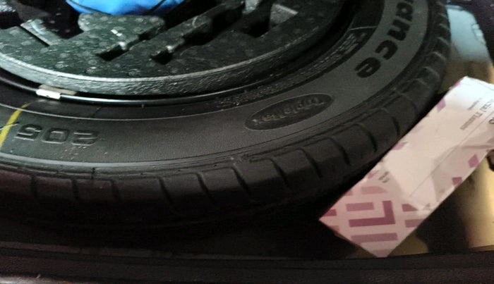 2017 Hyundai Creta SX PLUS AT 1.6 DIESEL, Diesel, Automatic, 50,230 km, tyre