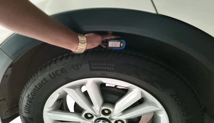 2017 Hyundai Creta SX PLUS AT 1.6 DIESEL, Diesel, Automatic, 50,230 km, tyre