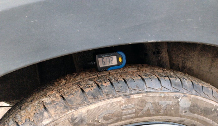 2024 Renault TRIBER RXE MT, Petrol, Manual, 3,610 km, tyre