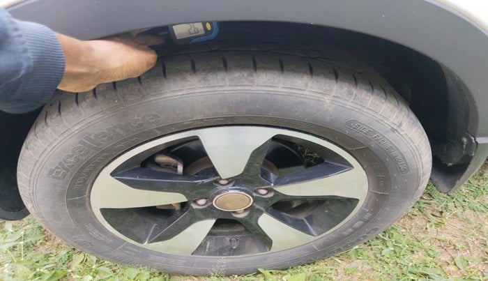 2018 Tata NEXON XZA PLUS PETROL, Petrol, Automatic, 49,385 km, tyre