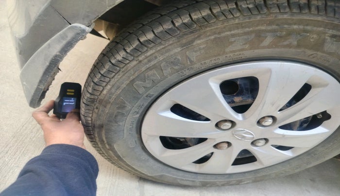 2011 Hyundai i10 MAGNA 1.2, Petrol, Manual, 1,05,657 km, tyre