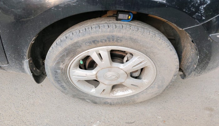 2012 Hyundai i20 SPORTZ 1.2, Petrol, Manual, 75,090 km, tyre