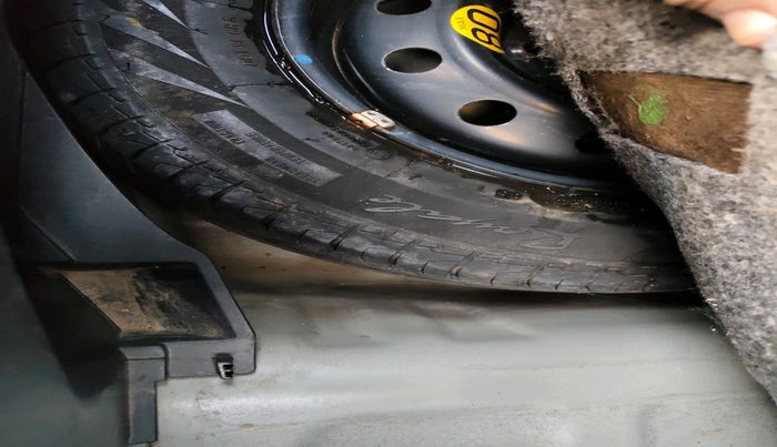 2021 Maruti Swift ZXI, Petrol, Manual, 88,651 km, tyre