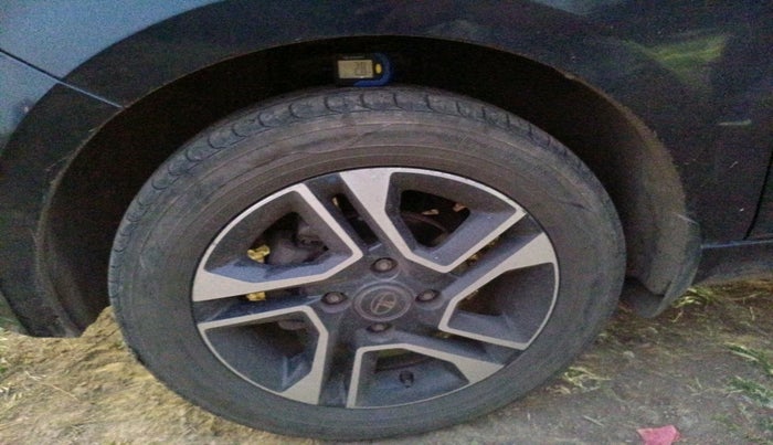 2019 Tata TIGOR XZ PLUS PETROL, Petrol, Manual, 1,24,535 km, tyre