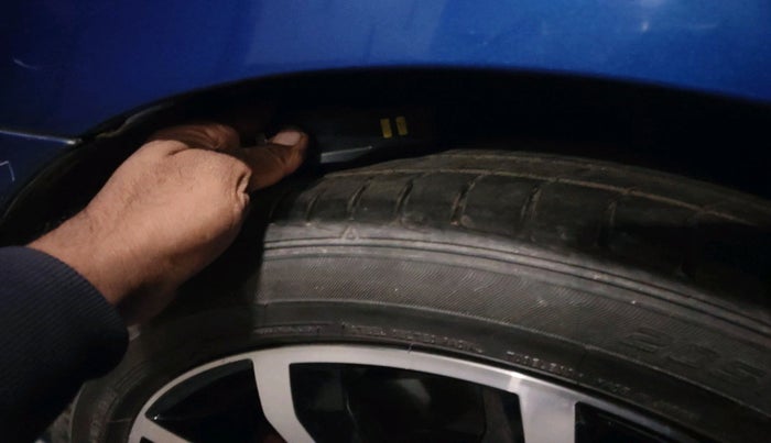 2017 Skoda Octavia STYLE PLUS AT 1.8 TSI, Petrol, Automatic, 1,36,256 km, tyre