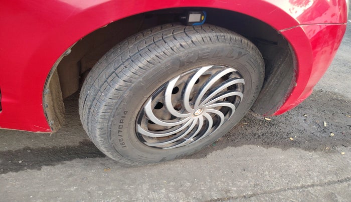 2010 Maruti Swift VXI, Petrol, Manual, 42,238 km, tyre