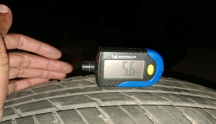 2017 Renault Kwid CLIMBER 1.0, Petrol, Manual, 44,726 km, tyre