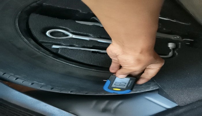 2017 Honda WR-V 1.2L I-VTEC VX MT, Petrol, Manual, 90,415 km, tyre