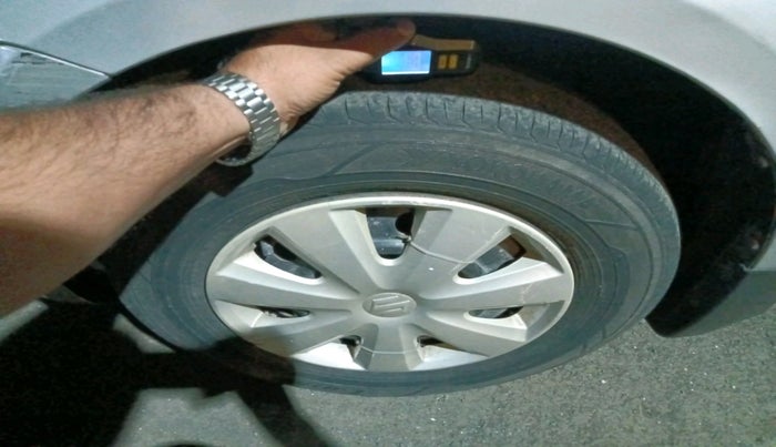 2010 Maruti Swift Dzire VXI, Petrol, Manual, 43,629 km, tyre