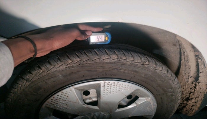 2016 Maruti Wagon R 1.0 LXI CNG, Petrol, Manual, 2,41,364 km, tyre